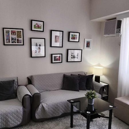 Spacious 2 Bedroom Condo Unit For Rent ايلويلو المظهر الخارجي الصورة