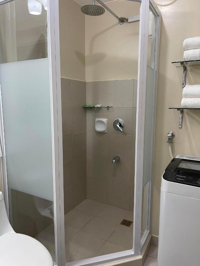 Spacious 2 Bedroom Condo Unit For Rent ايلويلو المظهر الخارجي الصورة