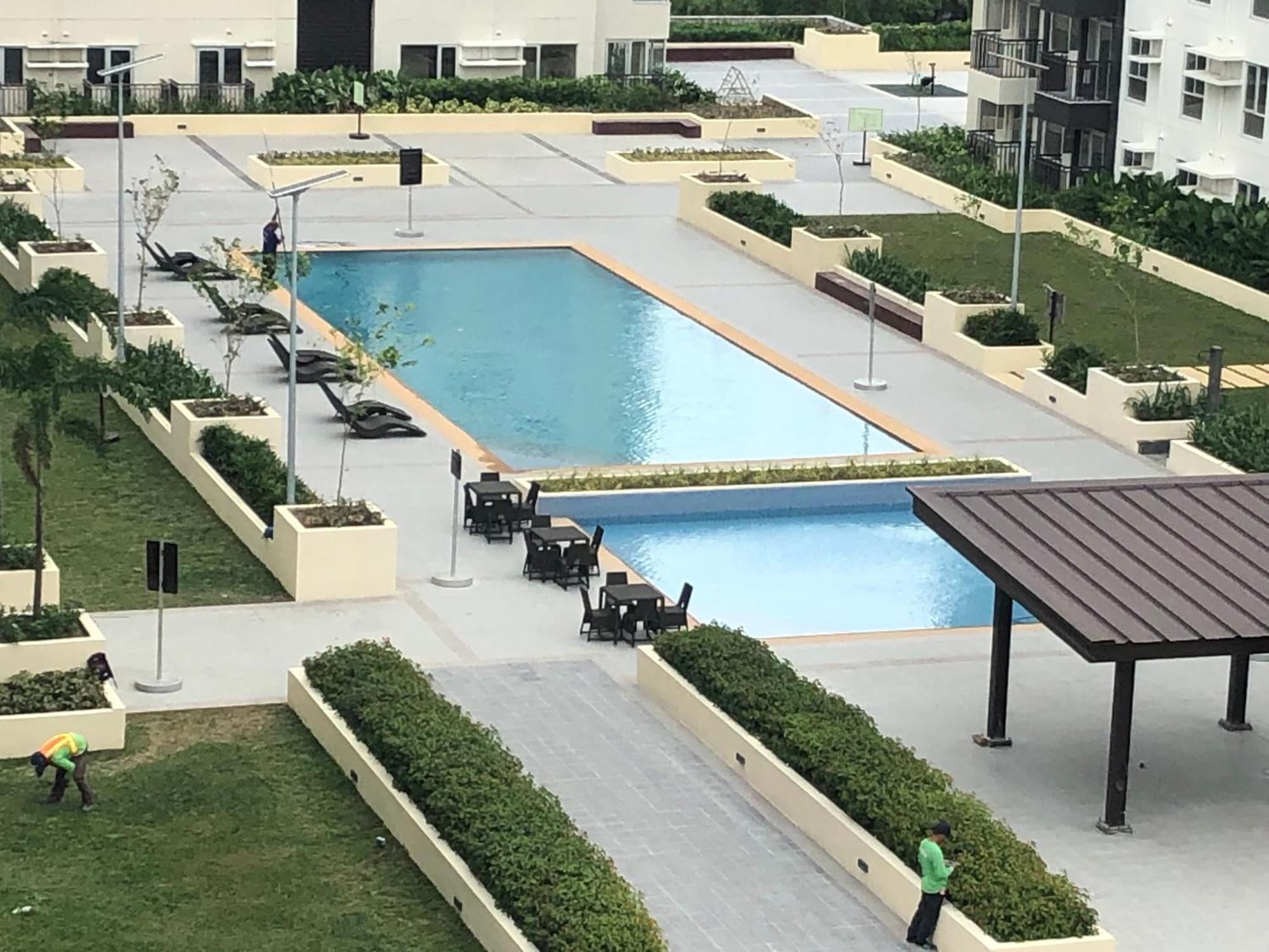 Spacious 2 Bedroom Condo Unit For Rent ايلويلو المظهر الخارجي الصورة