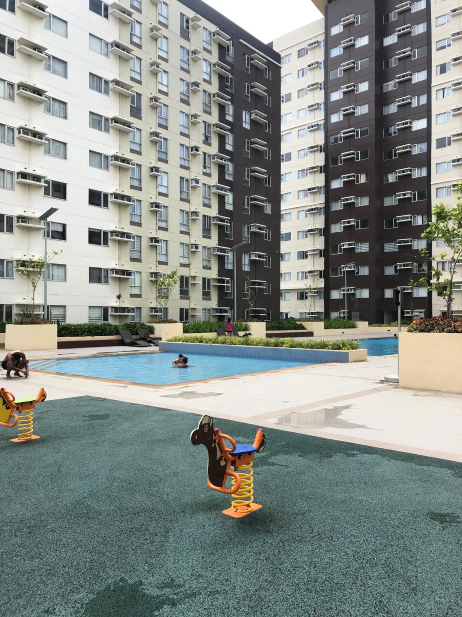 Spacious 2 Bedroom Condo Unit For Rent ايلويلو المظهر الخارجي الصورة