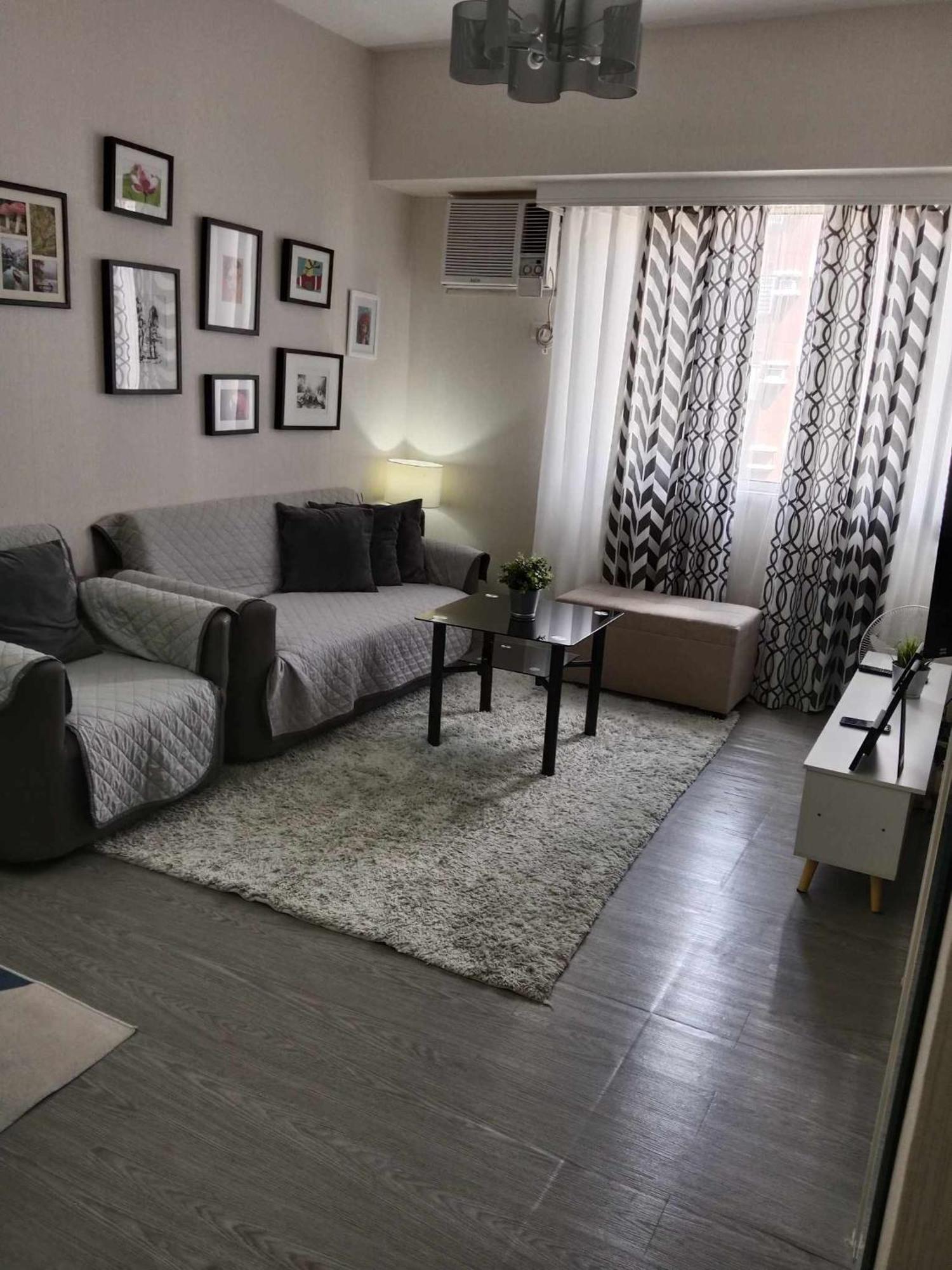 Spacious 2 Bedroom Condo Unit For Rent ايلويلو المظهر الخارجي الصورة