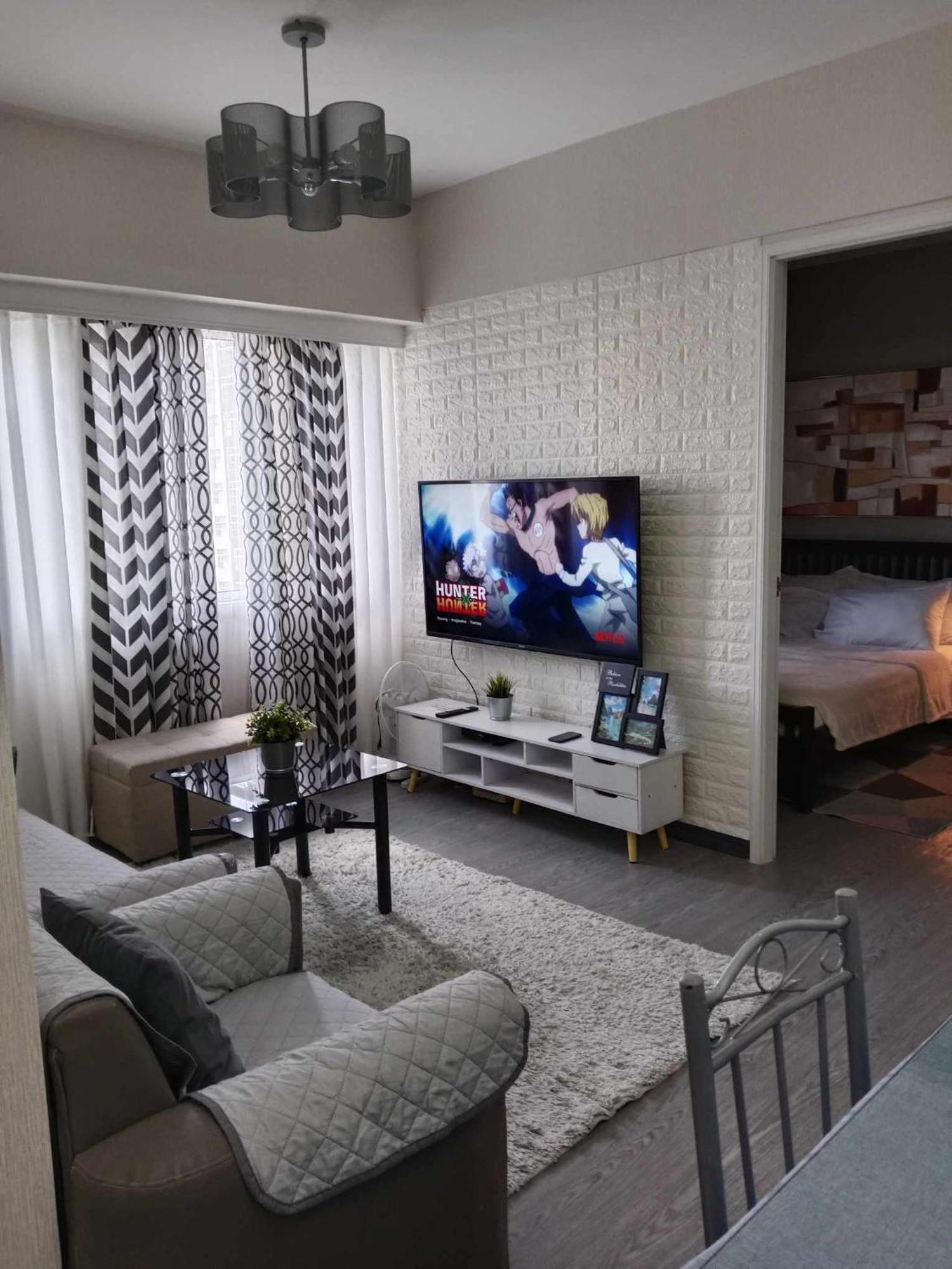 Spacious 2 Bedroom Condo Unit For Rent ايلويلو المظهر الخارجي الصورة